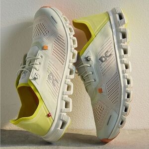 NWOT On Women’s Cloud 6 Coast Sneakers | size 7.5 | Aloe/Limelight